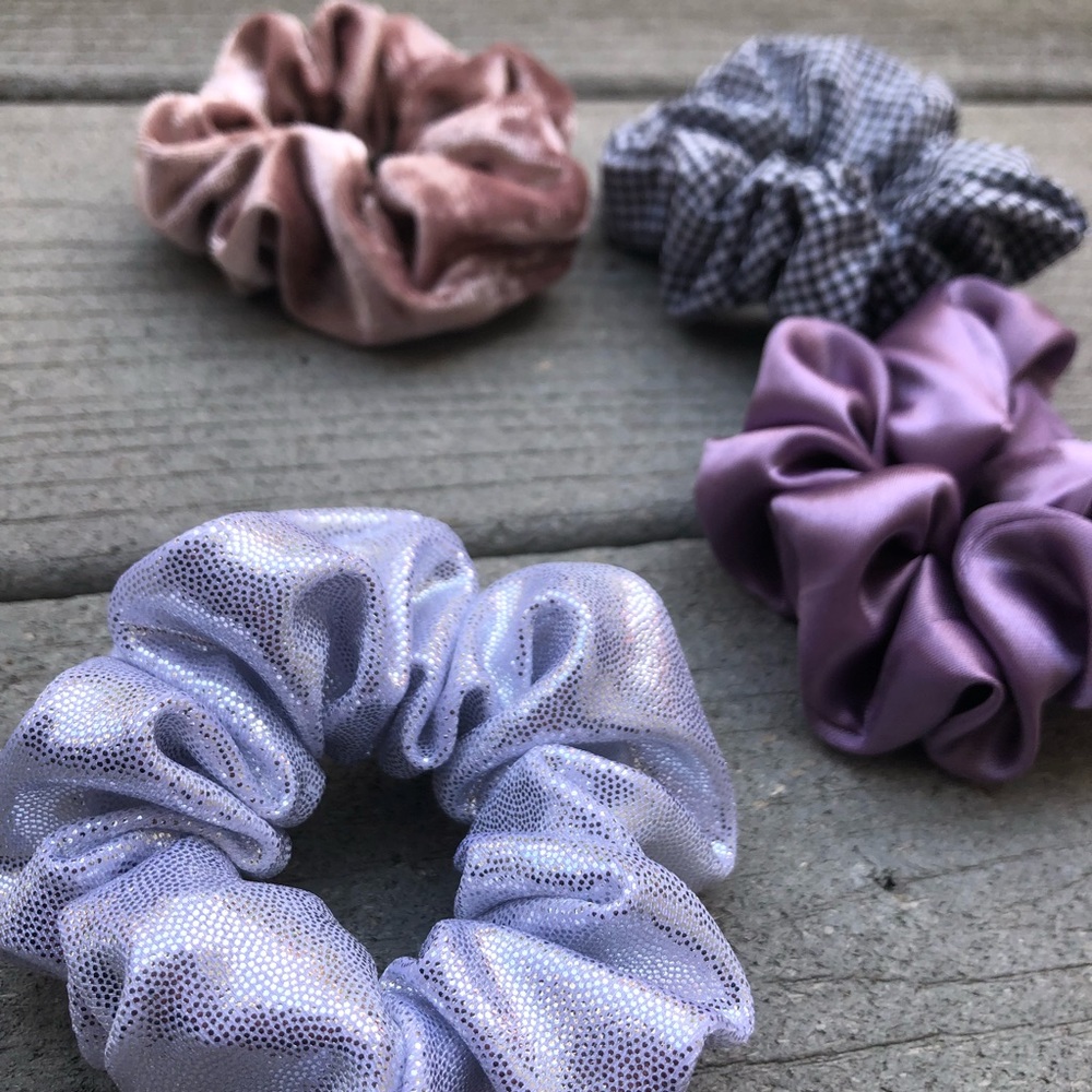 [4 Pack] Aesthetic Handmade Scrunchies - Picture 2 of 6